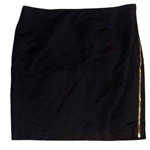 VINCE CAMUTO BLACK WITH GOLD ZIPPER ON SIDE SZ. 10